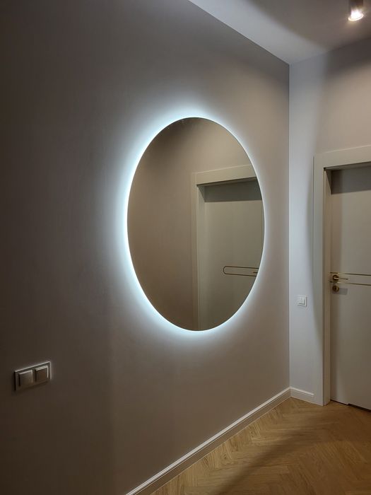 Lustra na wymiar. Lustra LED