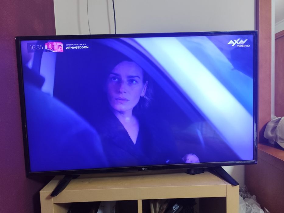 Smart TV LG 43" 4K UHD HDR – Excelente Estado – Netflix/YouTube