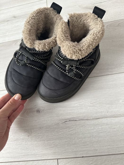 Ботінки zara  30