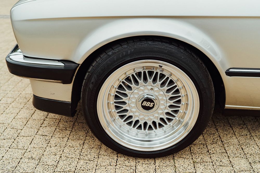 Klasyczne BMW E30 do Ślubu | Kultowe Auto z Charakterem