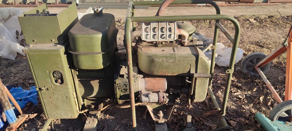 Генератор радянський двохциліндровий 4кВт