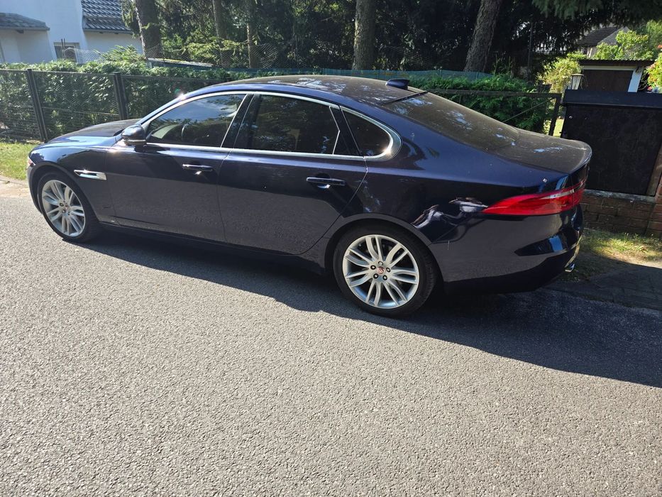 Jaguar XF Jaguar XF X260 Benzyna 3L