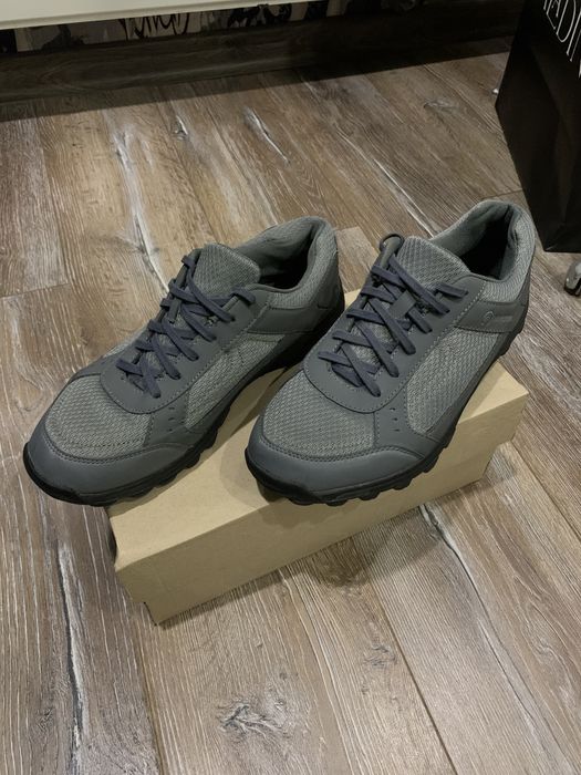 Мужские кроссовки outventure