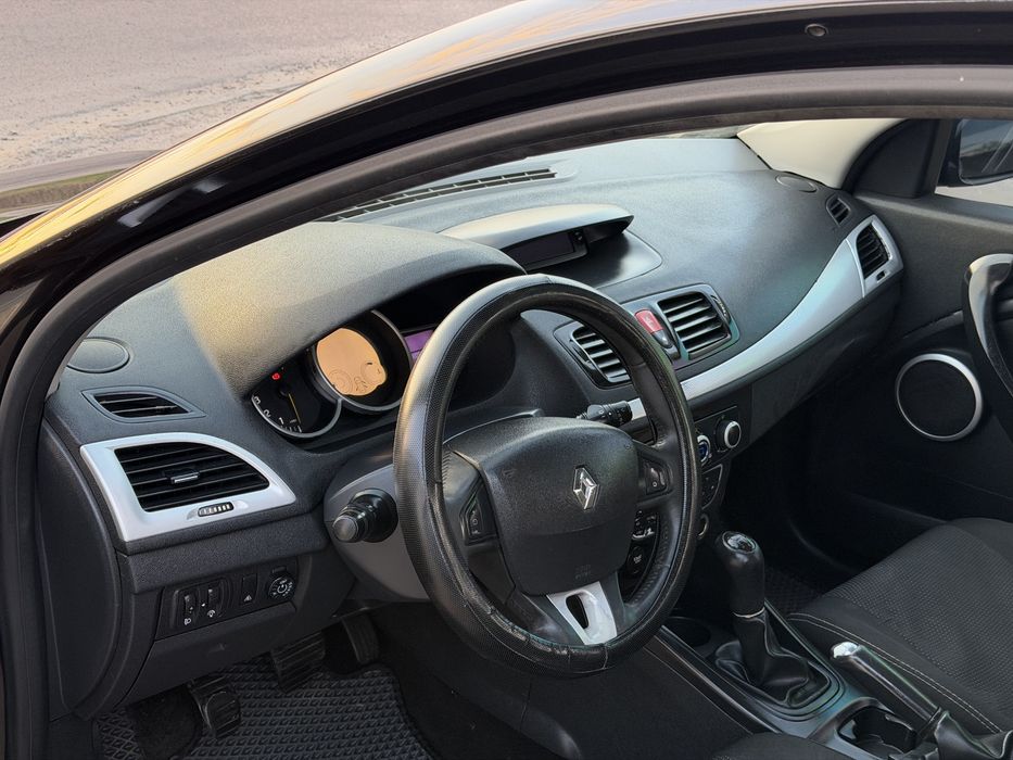 Renault Megane 3 1.6 газ/бензин 2010р