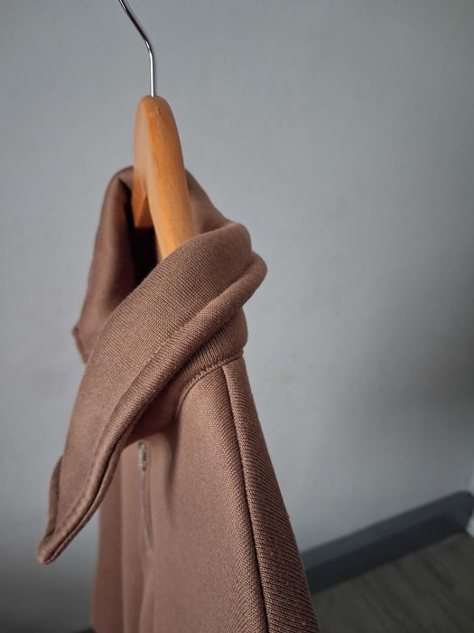 Жіночий світшот джемпер з комірцем шоколадного кольору