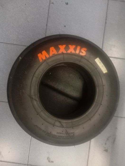 Pneus Maxxis kart