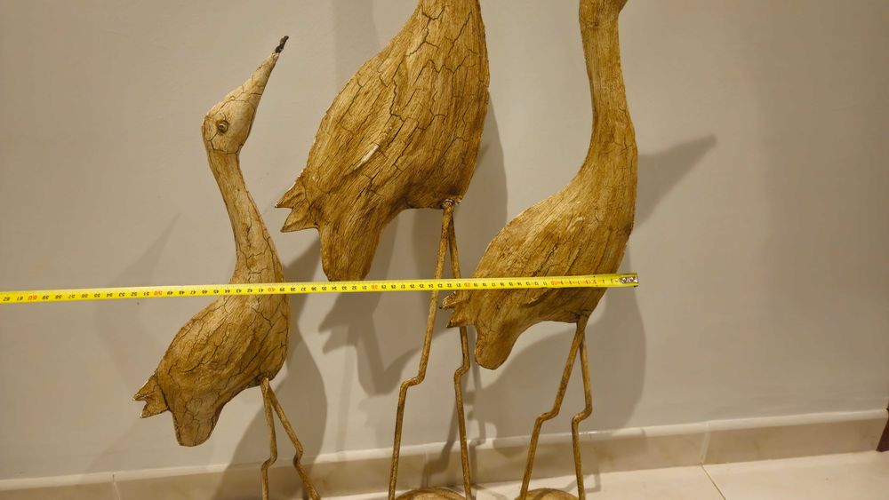 Pássaros decorativos em metal