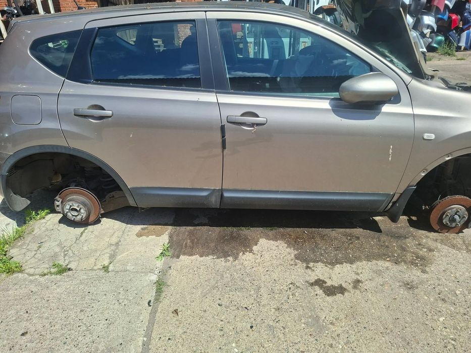 drzwi lewe prawe poznan NISSAN QASHQAI DRZWI   C30