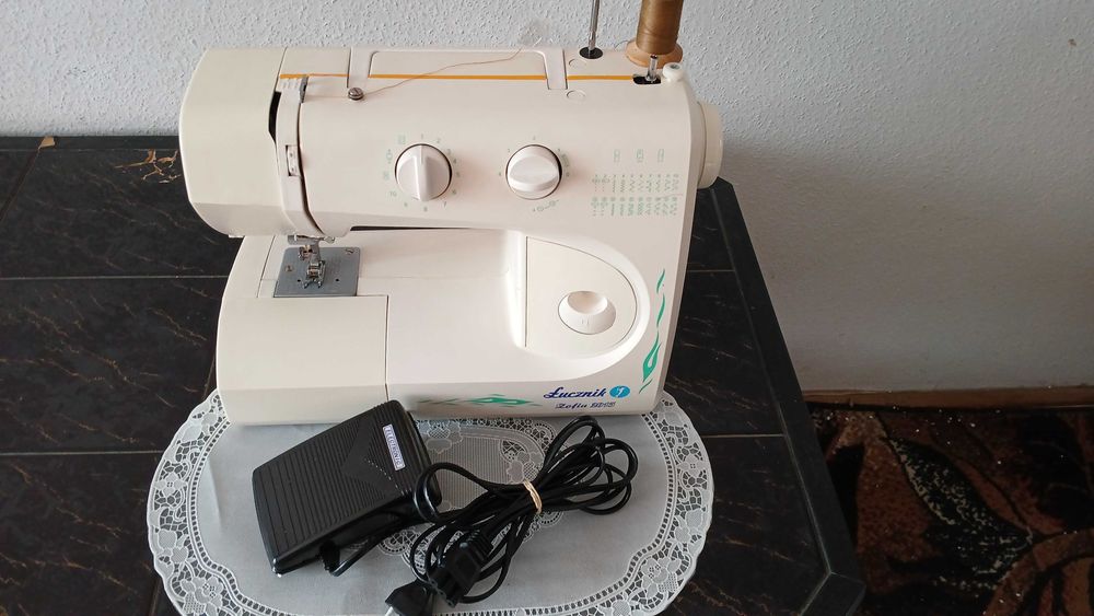 Sprzedam maszynę do szycia  łucznik  Zofia