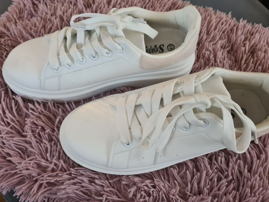 Biale buty damskie