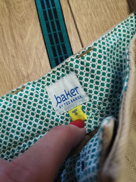 Spodnie materiałowe Ted Baker r. 146. Szelki