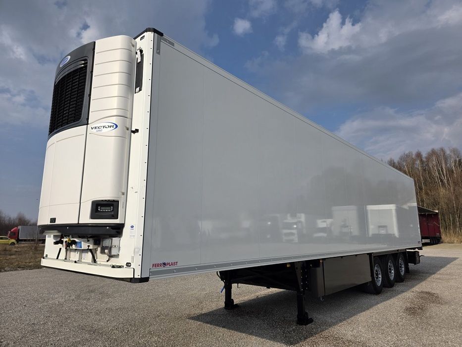 Schmitz Cargobull CHŁODNIA   / ŚCIANA 7 CM / 4400 MTG