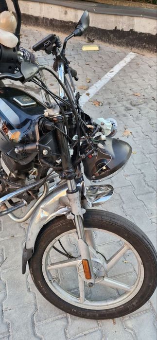 Bajaj Boxer Bm100