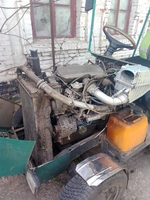 Продам самородный трактор