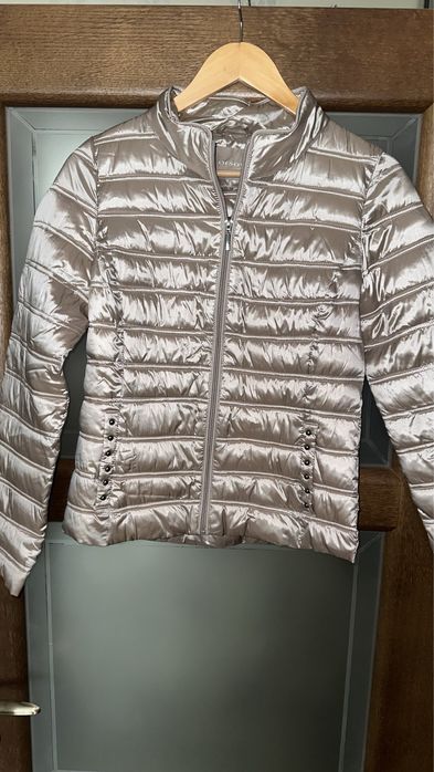 Куртка приталена нова бренду orsay xs-s