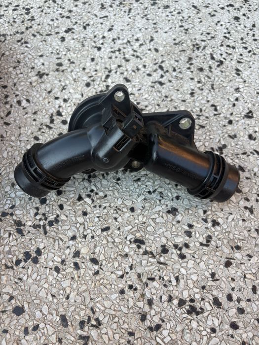 Termostat bmw e46 e39 2.0 2.2 2.5 2.8 3.0 m52 m54