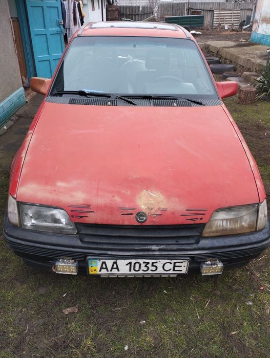 Продам автомобіль Опель кадет