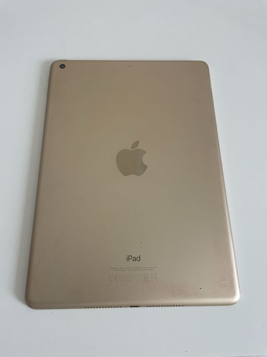Ipad 2017 5ª geração Dourado 128gb