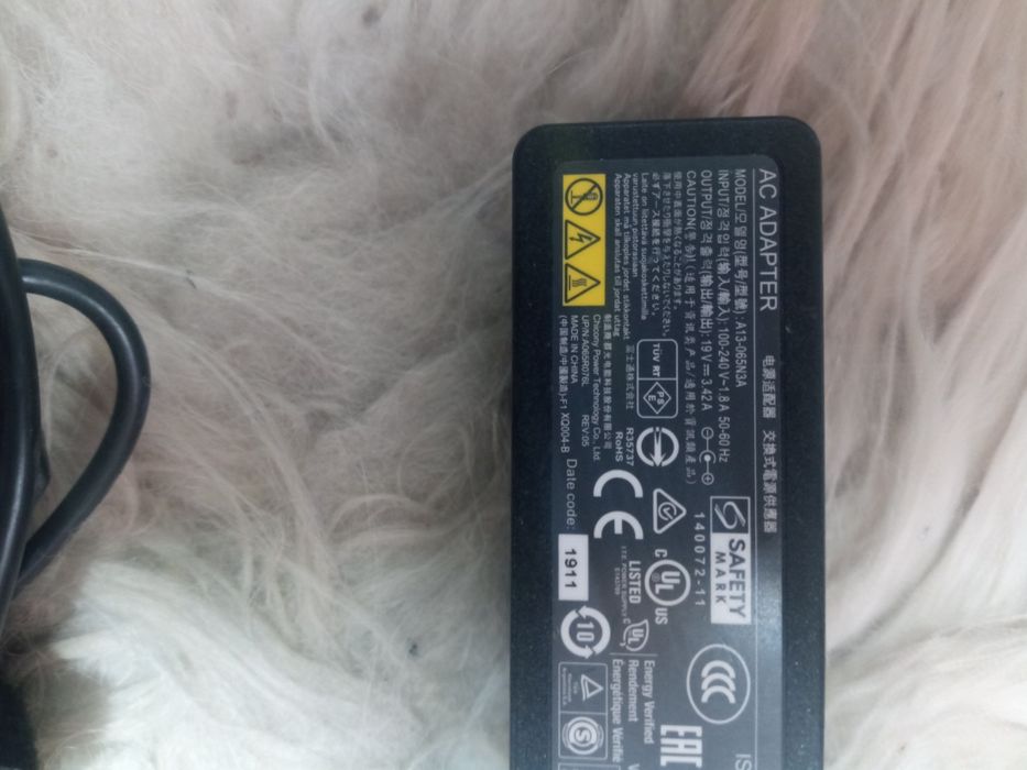 Електрошрот Fujitsu slim 65W блок живлення  19V 3.42A Fujitsu 5.5/2.5.