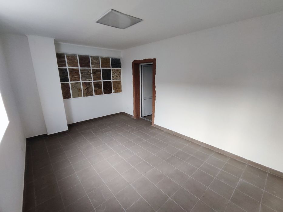 Оренда приміщення під СТО, склад з новим підйомником та  офісом