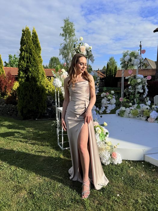 Розкішна атласна вечірня сукня Champagne | S | Одягалась 1 раз