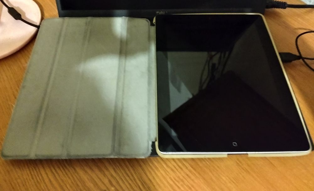Apple iPad 3-го покоління (модель A1430) НА ЗАПЧАСТИНИ ЧИ ВІДНОВЛЕННЯ