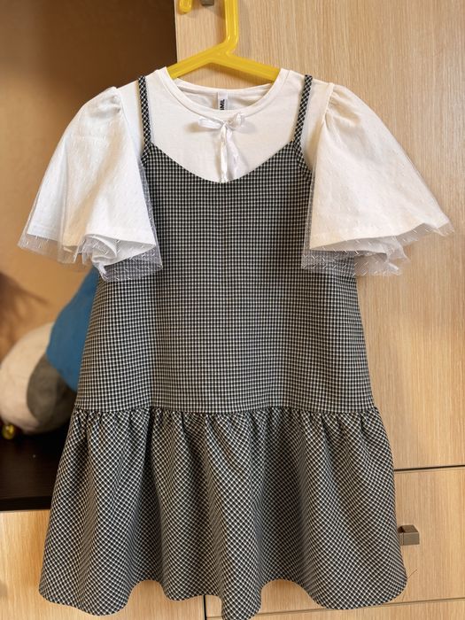 Шкільний комплект на дівчинку