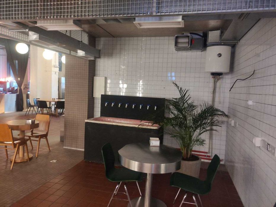 ТОП локація у Foodmarket Promprylad | Оренда торгової точки під їжу