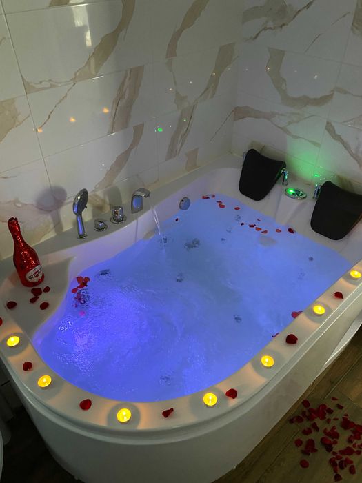 Apartament z jacuzzi