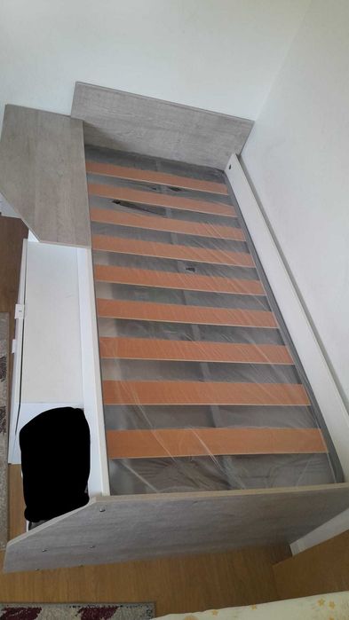 Camas usadas em bom estado a preços acessíveis