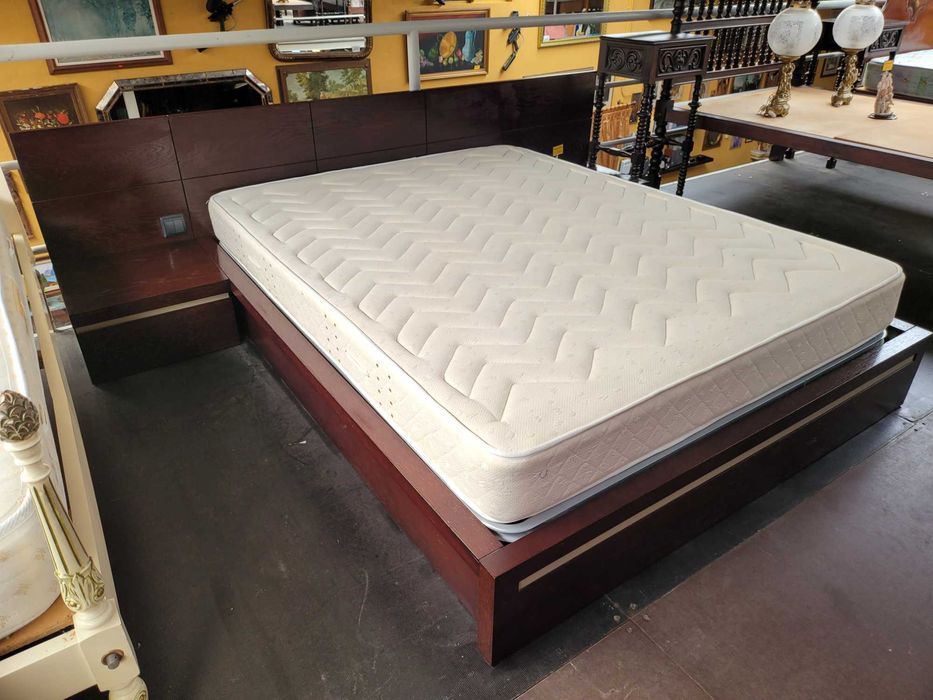 Bed Set with Storage, Two Nightstands, and Mattress64584263622403123