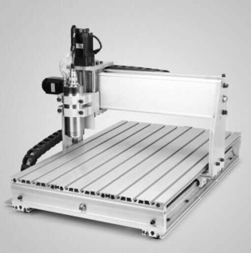 Maquina Fresadora/CNC