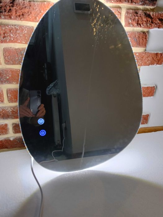 Lustro LED 45x60 Podgrzewane Anti-Fog Kształt Łezki 3 Barwy
