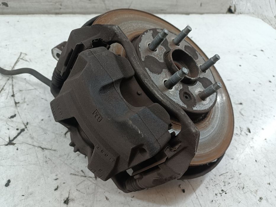Manga de eixo frente esquerda - OPEL ASTRA J Caixa/Hatchback (P10) | 09 - 15