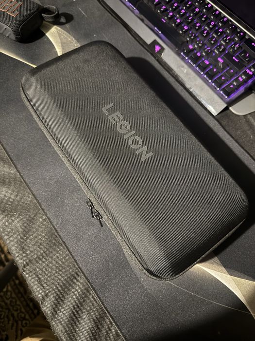 Lenovo Legion Go Z1 Extreme