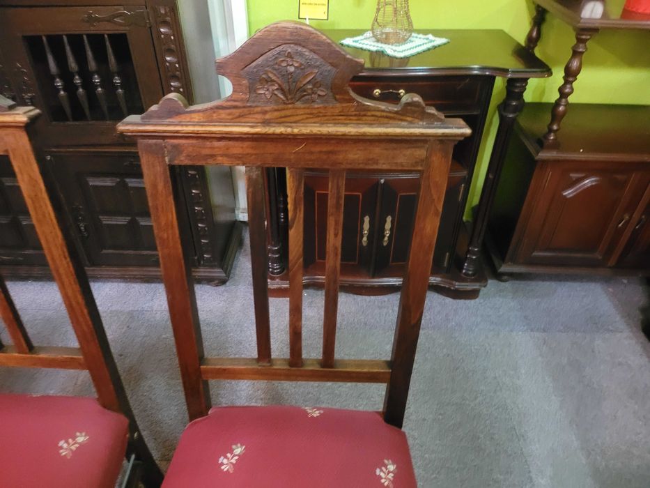 Cadeiras antigas em muito bom estado geral - Valor unitário