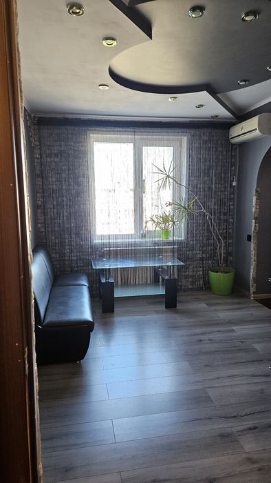 Продам 3х комнатную квартиру на 4 мкр с АО(газ)с хорошим ремонтом