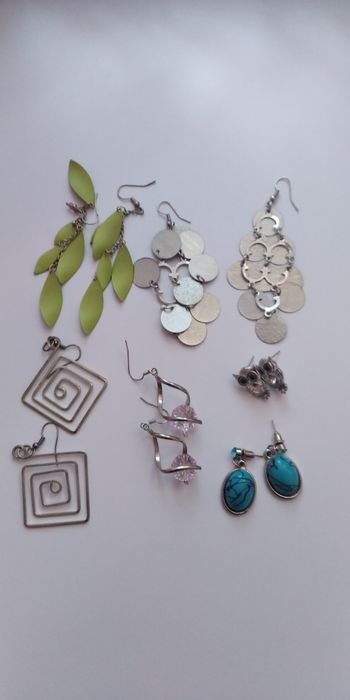 Zestaw kolczyków damskich!
