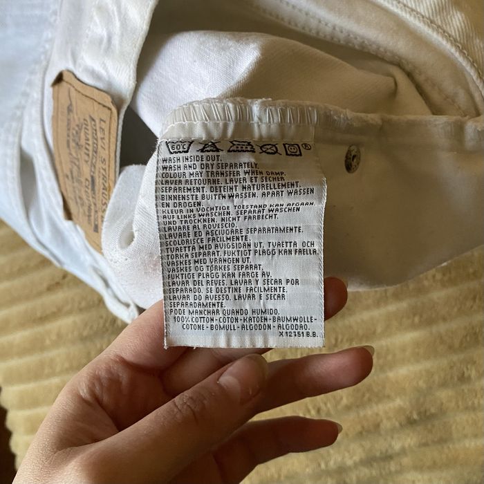 Білі джинсові шорти Levi’s