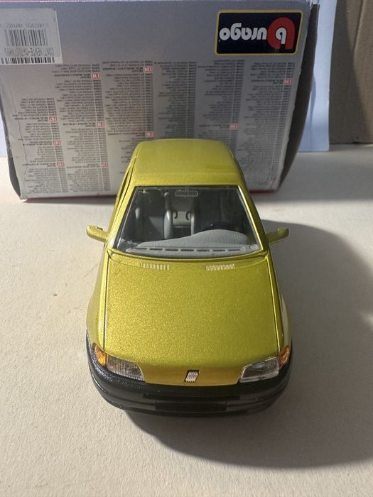 Fiat punto escala 1:24