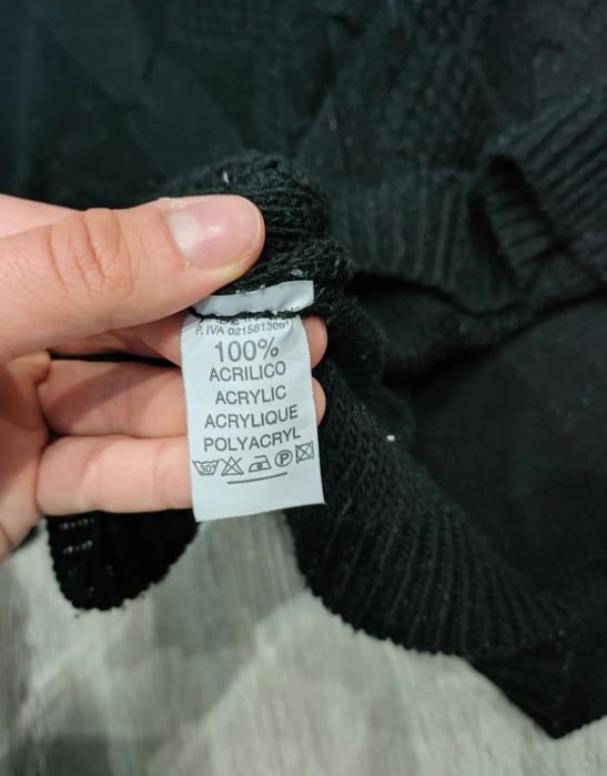Czarny sweter damski M/L
