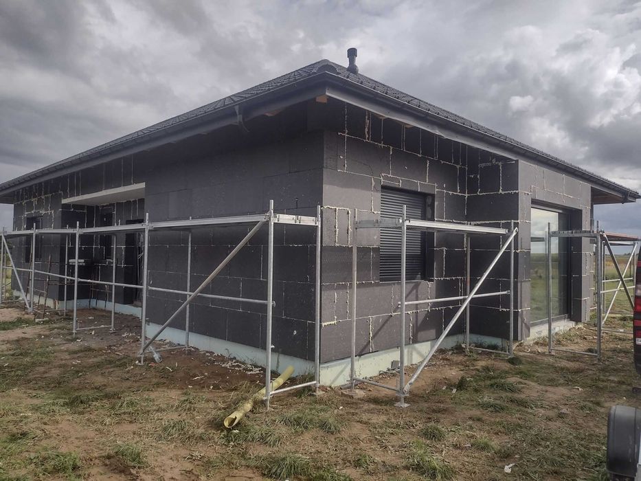 Konstrukcje dachowe DACHY Usługi dekarskie
