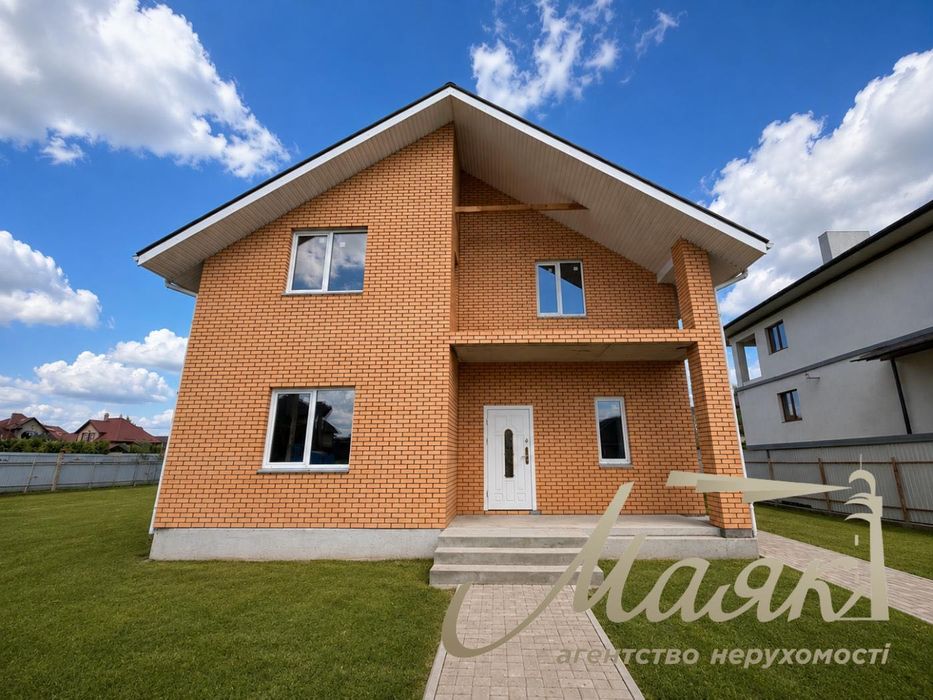 Продаж просторий двоповерховий будинок у селі Вишеньки, поруч із престижним котеджним містечком «Золоче».