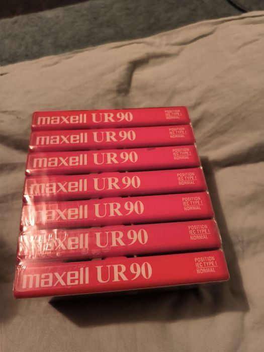 Аудіокасети Sony HF 90 та Maxell UR 90 — нові, запечатані!
