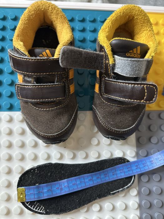 Дитячі кросівки adidas 22 розмір