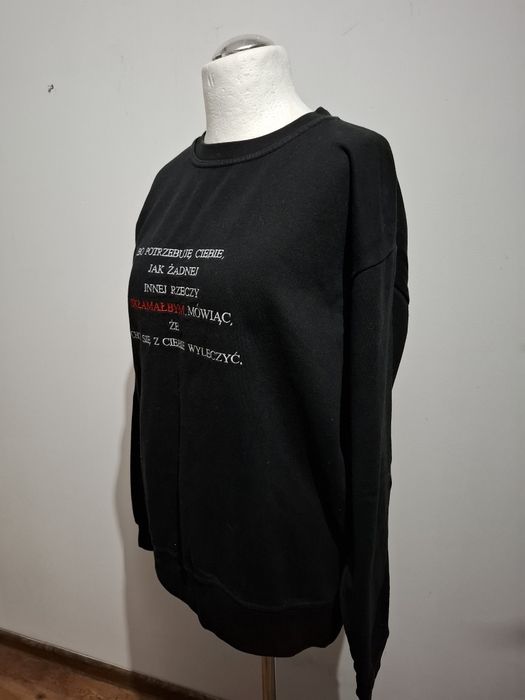 Bluza czarna z haftem personalizowanym marki Adler rozmiar L