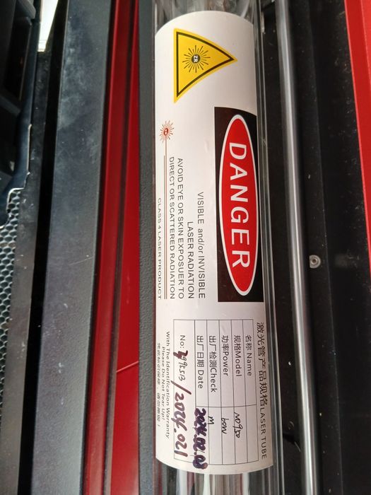 Maquina laser co2 60w 70x50 chiller gratis