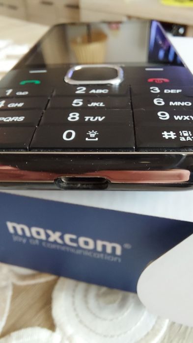 Telefon MAXCOM 334