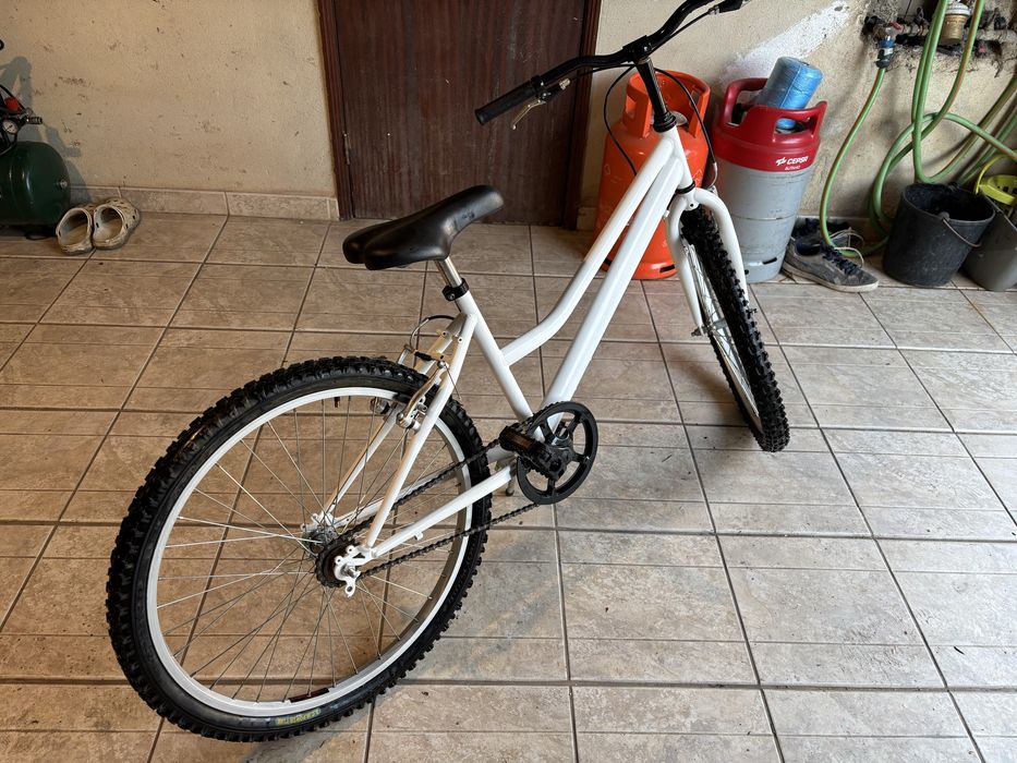 Bicicleta roda 24 como nova
