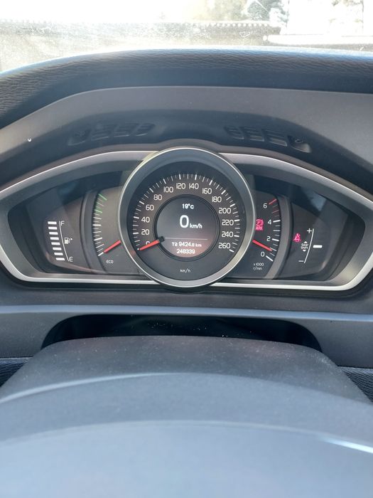 Volvo v40 cross country